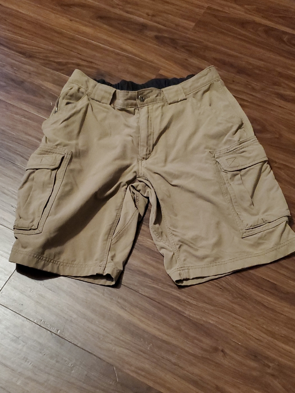 Duluth Trading Co Tan Cargo Work Shorts